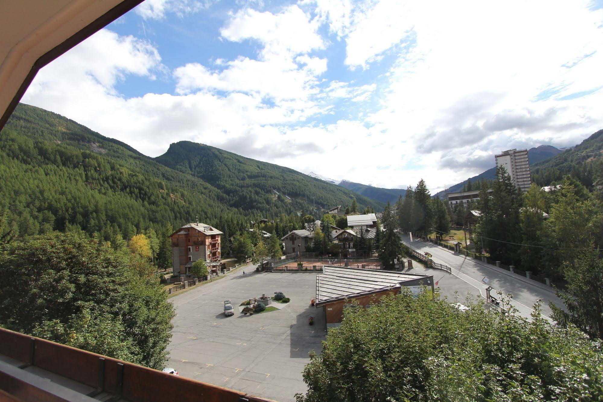 Residence Albergian Pragelato Exterior photo